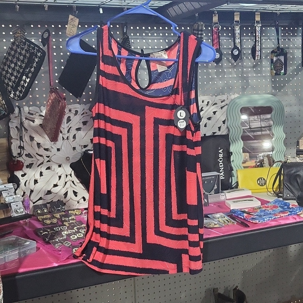 Pink and Navy Blue Top Large Abstract